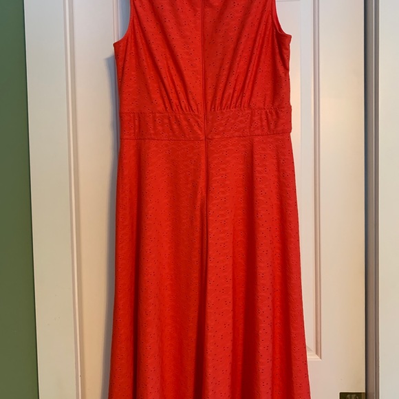 NWOT London Style Collection, Coral Color Eyelet Dress, Women's Size 12 - Picture 4 of 10